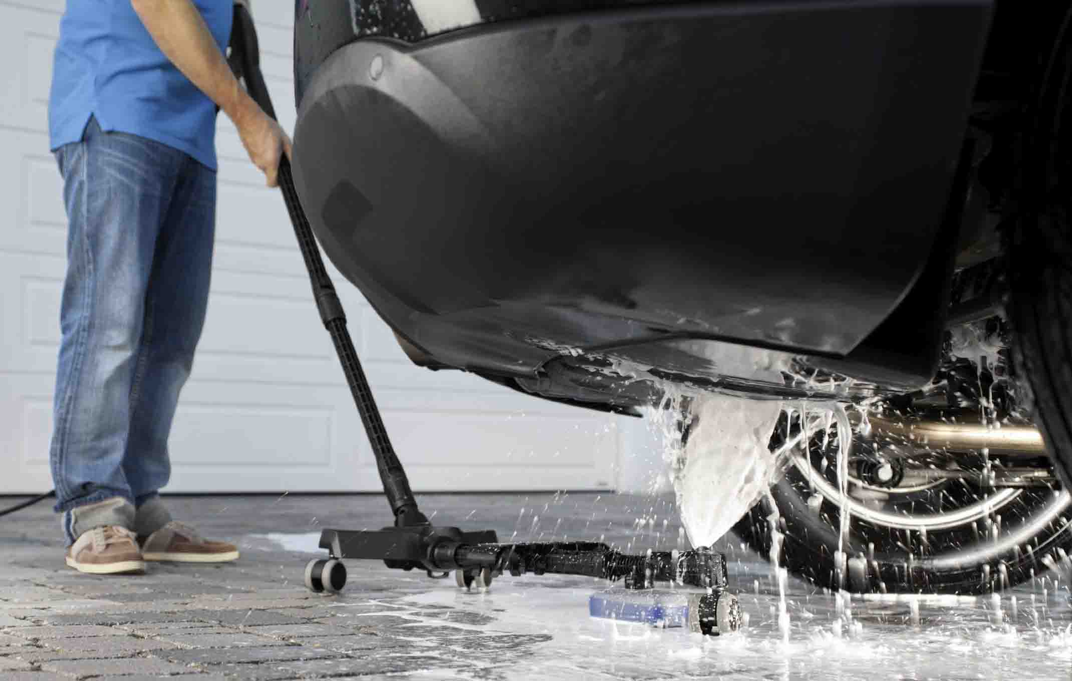 Comment faire le nettoyage du châssis d'une voiture